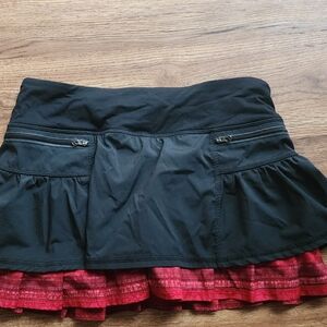 Lululemon ruffle skirt
